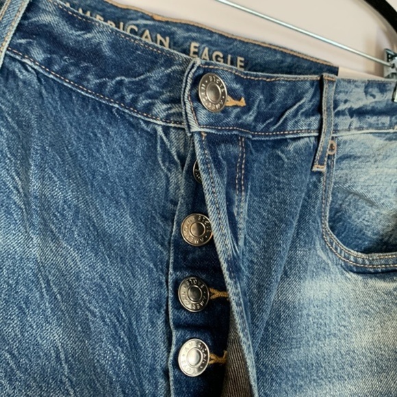 American Eagle Blue Distressed 90’s Boyfriend Jeans Long High Rise NWT - Picture 5 of 13